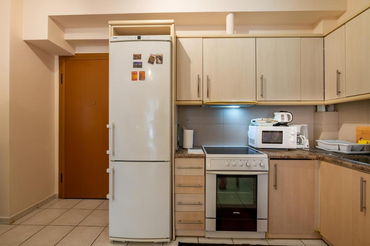 Flat In Excellent Location With Private Parking Apartment Athena Bagian luar foto