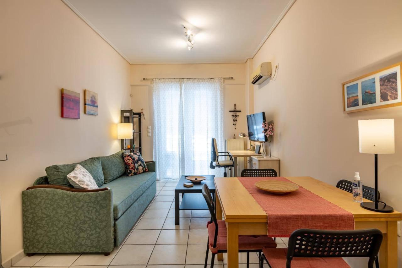 Flat In Excellent Location With Private Parking Apartment Athena Bagian luar foto